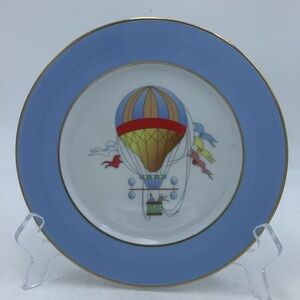 Email de Limoges 7 1/2” Plate with Hot Air Balloon Design